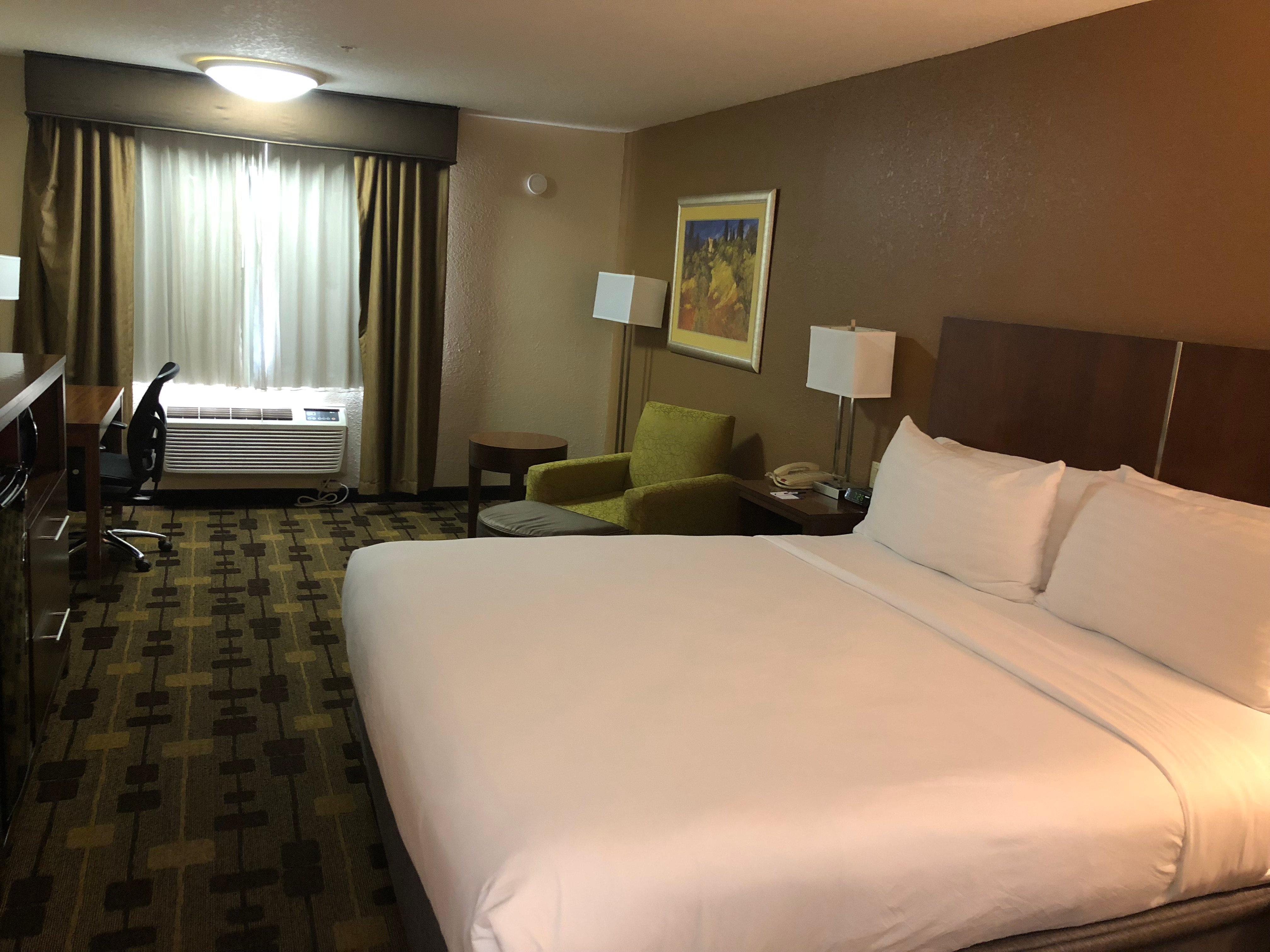 Holiday Inn Express Corning By Ihg Exterior foto