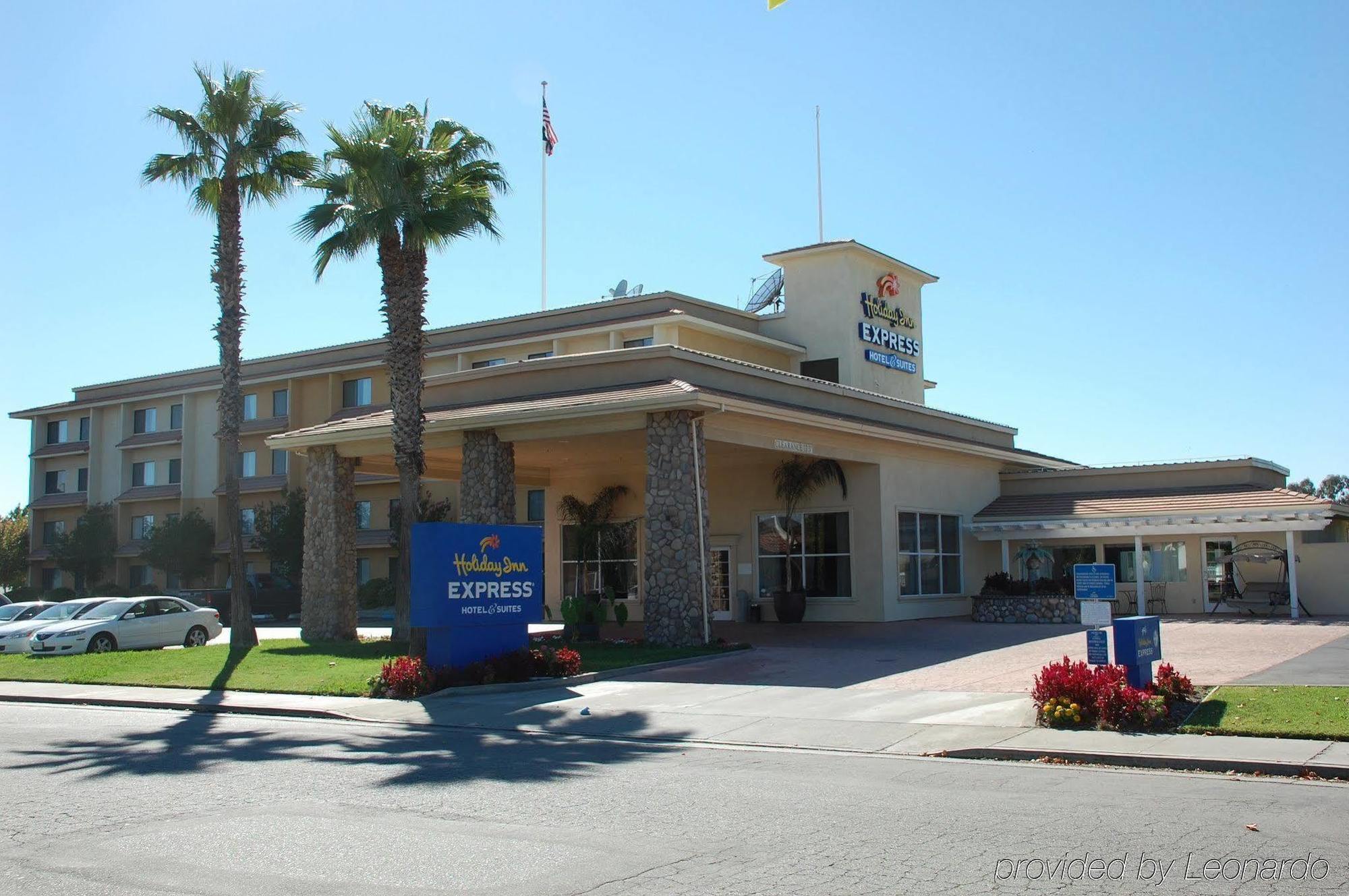 Holiday Inn Express Corning By Ihg Exterior foto